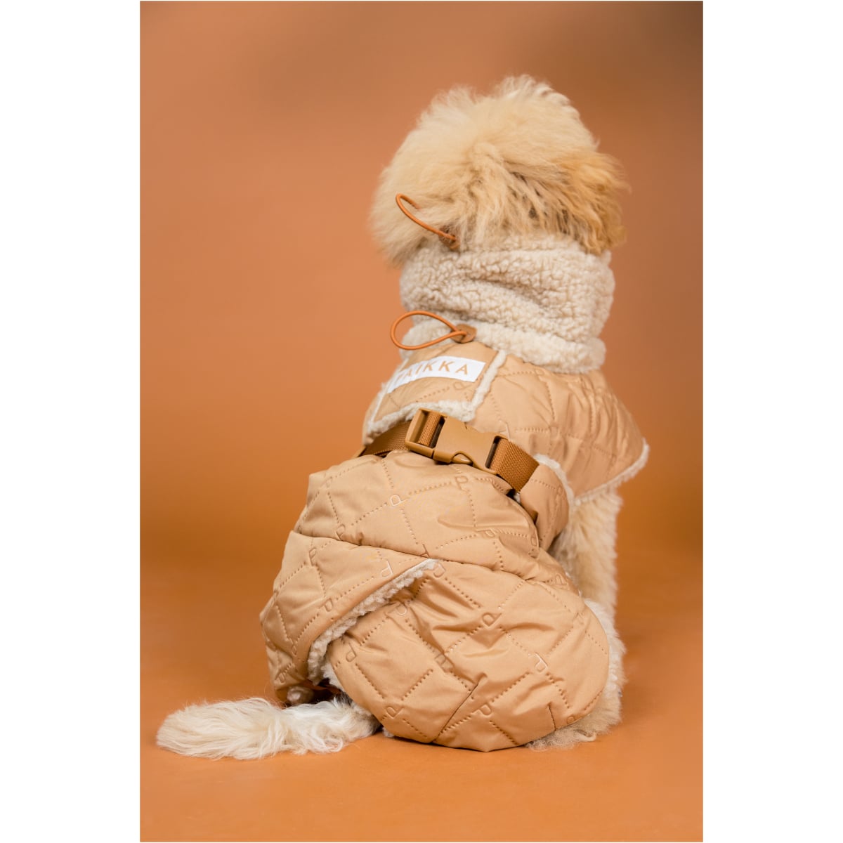 Paikka Quilted Sherpa Jakke, Camel - Image 10